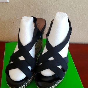 Charles David Wedge Shoe
